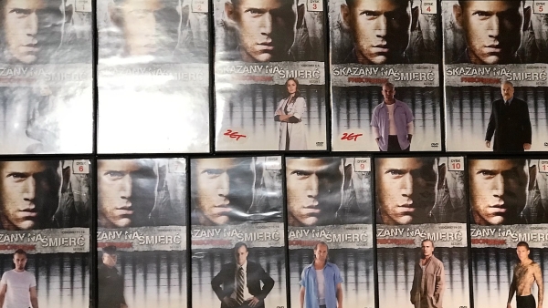 SKAZANY NA ŚMIERĆ SEZON 1 ODC 1-11 DVD 