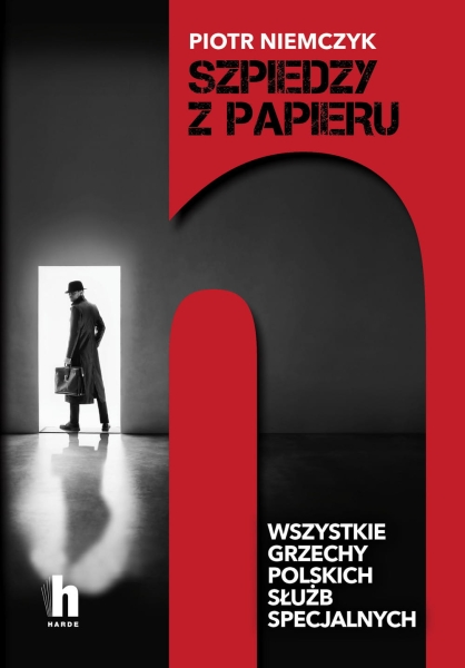 SZPIEDZY Z PAPIERU PIOTR NIEMCZYK NOWA