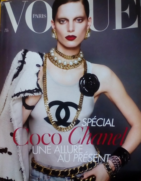 895/ 2009 VOGUE PARIS COCO CHANEL