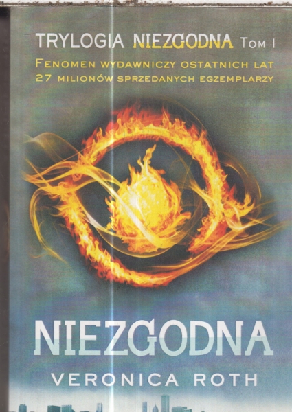NIEZGODNA  VERONICA ROTH NOWA