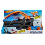 HOT WHEELS GCK38 CIĘŻARÓWKA Z PĘTLĄ + AUTKO