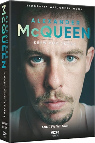ALEXANDER MCQUEEN KREW POD SKÓRĄ ANDREW WILSON