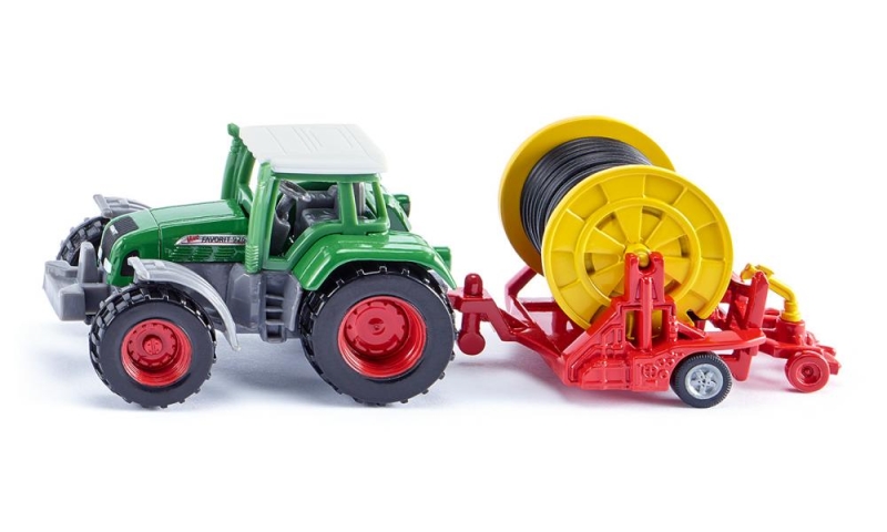 ef-traktor-z-deszczownia-szp.jpg